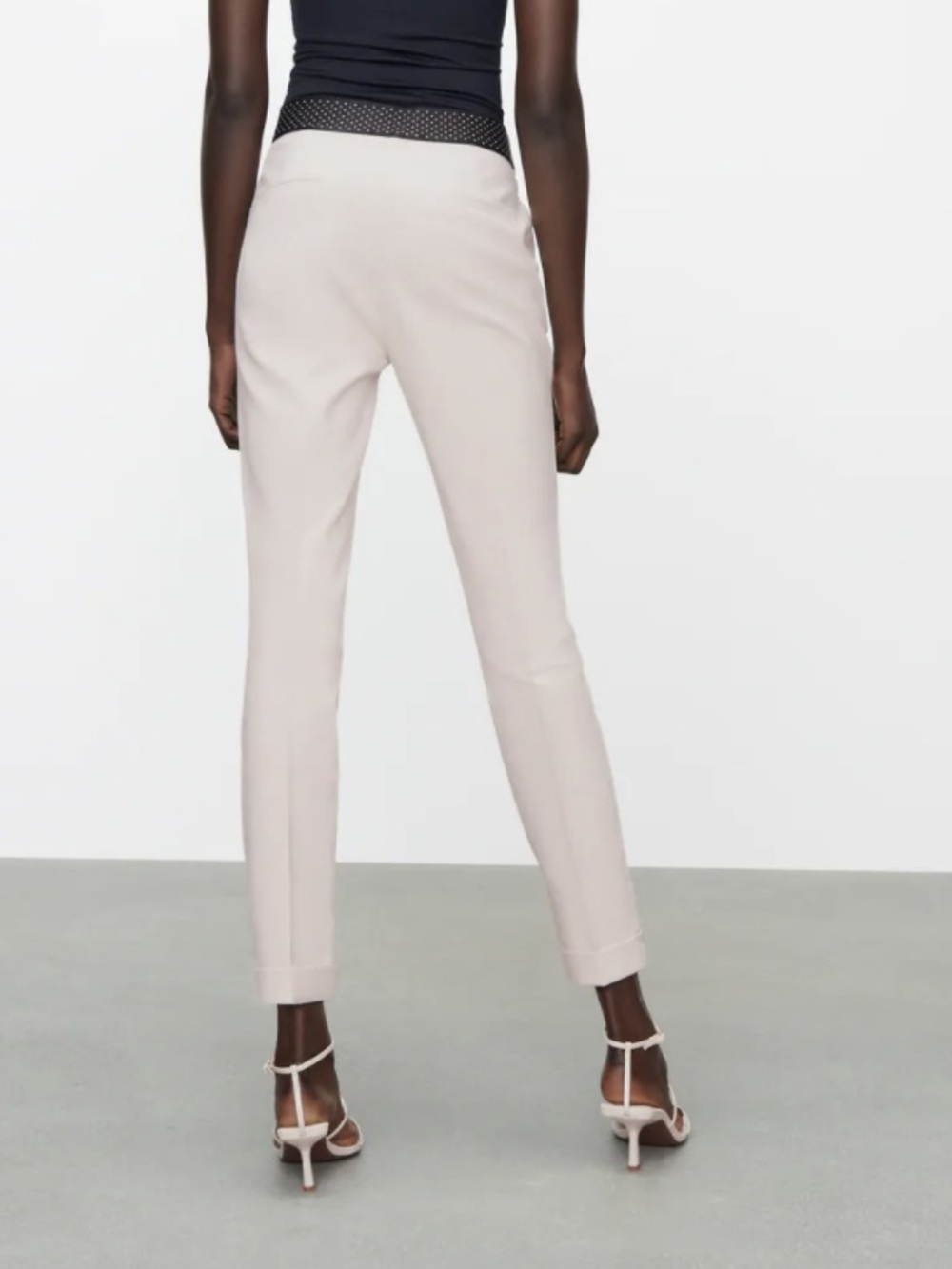 Zara Women Jogger trousers white cigarette XS NWT